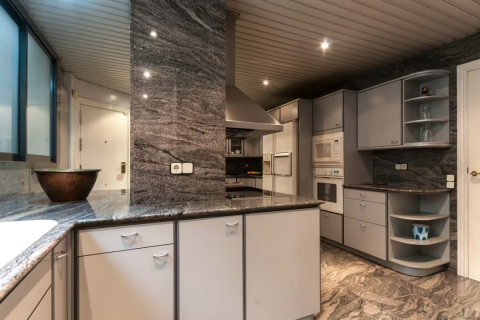 Купить квартиру в Эшампле, Испания с 6 спален, 275м², № 1204 - фото 9