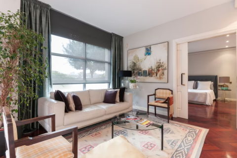 Купить квартиру в Эшампле, Испания с 6 спален, 275м², № 1204 - фото 3