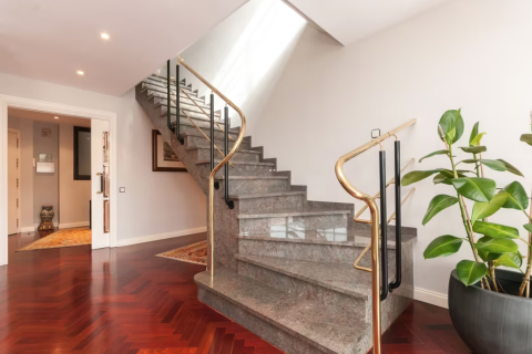 Купить квартиру в Эшампле, Испания с 6 спален, 275м², № 1204 - фото 12