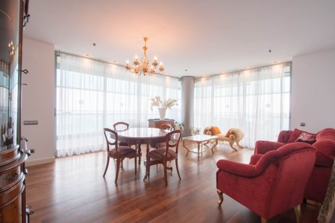 Купить квартиру в Барселона, Испания с 4 спальни, 170м², № 1200 - фото 7