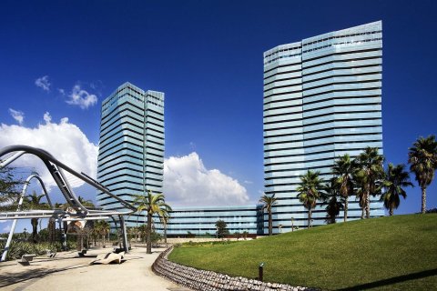 Купить квартиру в Барселона, Испания с 4 спальни, 170м², № 1200 - фото 2