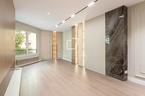 3 chambres apartment à vendre à Barcelona, Catalonia, Spain № 4319 - photo 3