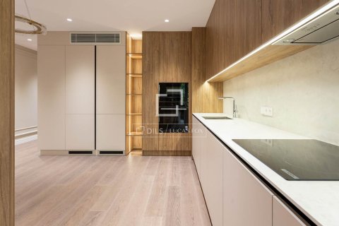 3 chambres apartment à vendre à Barcelona, Catalonia, Spain № 4319 - photo 16