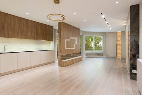 3 chambres apartment à vendre à Barcelona, Catalonia, Spain № 4319