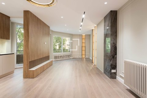 3 chambres apartment à vendre à Barcelona, Catalonia, Spain № 4319 - photo 2