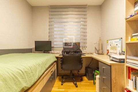 3 chambres apartment à vendre à Sant Just Desvern, Barcelona, Catalonia, Spain № 4316 - photo 25