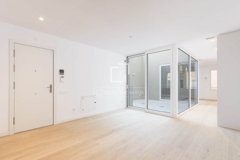 4 chambres apartment à vendre à Barcelona, Catalonia, Spain № 4315 - photo 2