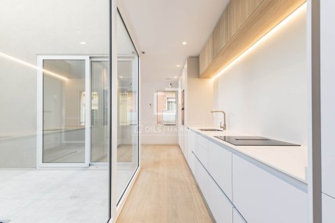 4 chambres apartment à vendre à Barcelona, Catalonia, Spain № 4315 - photo 16