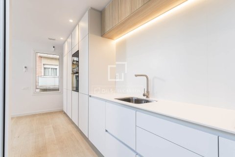 4 chambres apartment à vendre à Barcelona, Catalonia, Spain № 4315 - photo 17