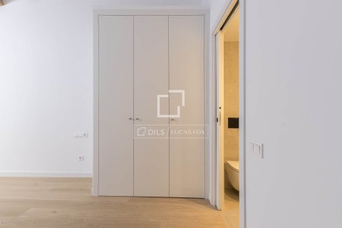 4 chambres apartment à vendre à Barcelona, Catalonia, Spain № 4315 - photo 24