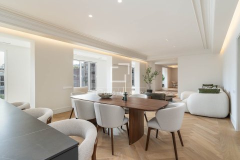 4 chambres apartment à vendre à Barcelona, Catalonia, Spain № 4314 - photo 18