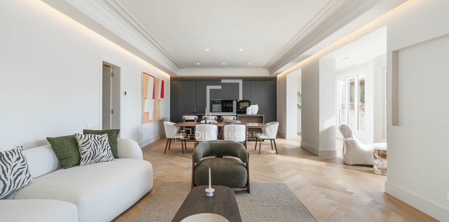 4 chambres apartment à vendre à Barcelona, Catalonia, Spain № 4314