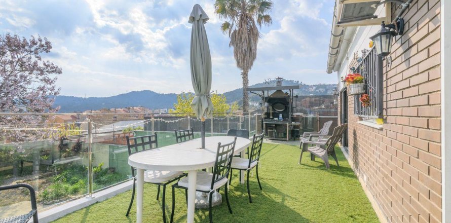 Сasa de 5 dormitorios en venta en Sant Vicenc Dels Horts, Barcelona, Cataluña, Spain № 6848
