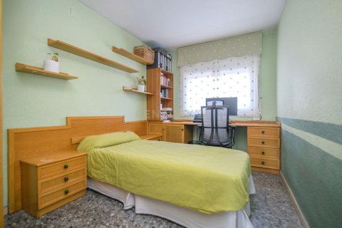 Сasa de 5 dormitorios en venta en Sant Vicenc Dels Horts, Barcelona, Cataluña, Spain № 6848 - foto 18