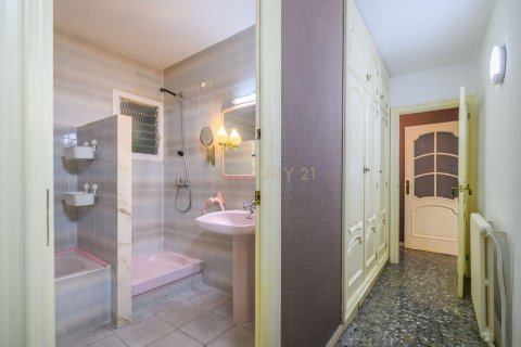 Сasa de 5 dormitorios en venta en Sant Vicenc Dels Horts, Barcelona, Cataluña, Spain № 6848 - foto 28