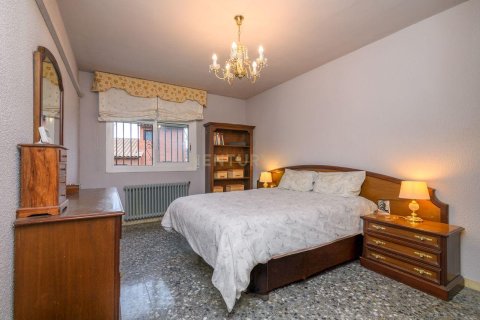 Сasa de 5 dormitorios en venta en Sant Vicenc Dels Horts, Barcelona, Cataluña, Spain № 6848 - foto 22