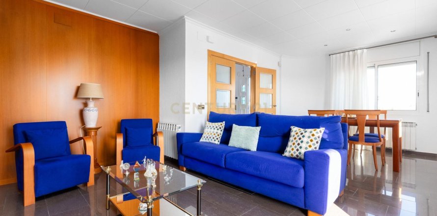 Сasa de 5 dormitorios en venta en Llica De Vall, Barcelona, Cataluña, Spain № 6849