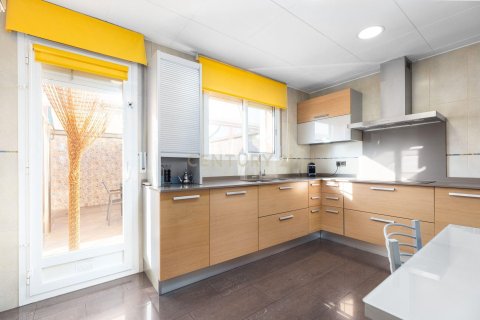 Сasa de 5 dormitorios en venta en Llica De Vall, Barcelona, Cataluña, Spain № 6849 - foto 9