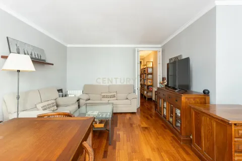 Apartamento de 3 dormitorios en venta en Barcelona, Cataluña, Spain № 6845 - foto 5