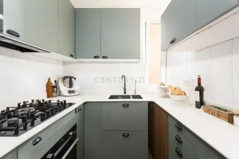 Apartamento de 3 dormitorios en venta en Barcelona, Cataluña, Spain № 6845 - foto 8