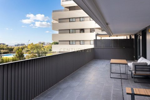 Apartamento de 2 dormitorios en venta en Esplugues de Llobregat, Barcelona, Cataluña, Spain № 6846 - foto 2