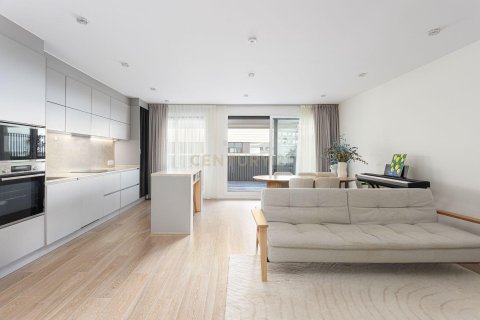 Apartamento de 2 dormitorios en venta en Esplugues de Llobregat, Barcelona, Cataluña, Spain № 6846 - foto 3