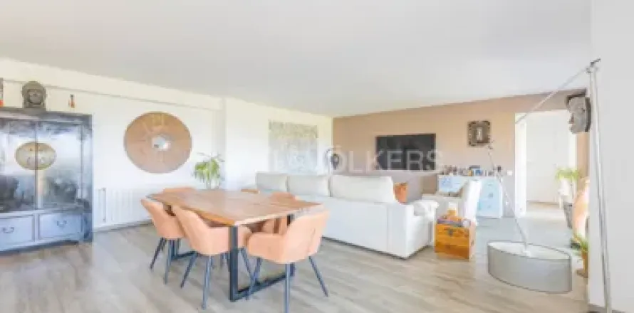 Квартира с 5 спальнями в Кастельдефельсе, Барселона, Каталония, Испания № 2564