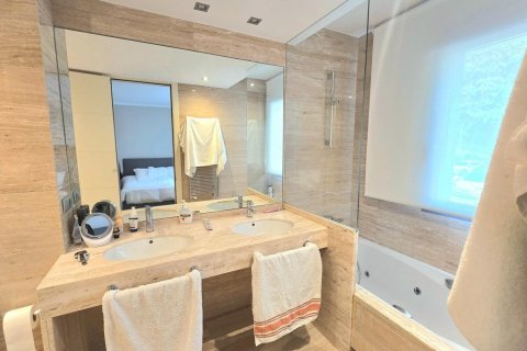 Купить квартиру в Андорра, Испания с 3 спальни, 147м², № 7755 - фото 17