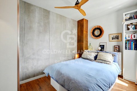 Купить квартиру в Барселона, Испания с 1 спальня, 67м², № 7758 - фото 2