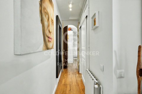 Купить квартиру в Барселона, Испания с 1 спальня, 67м², № 7758 - фото 6