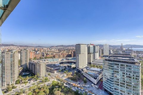 Apartamento de 3 dormitorios en venta en Barcelona, Cataluña, Spain № 1165 - foto 6