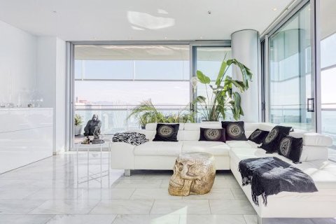 Apartamento de 3 dormitorios en venta en Barcelona, Cataluña, Spain № 1165 - foto 12