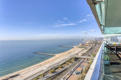 Apartamento de 3 dormitorios en venta en Barcelona, Cataluña, Spain № 1165 - foto 7