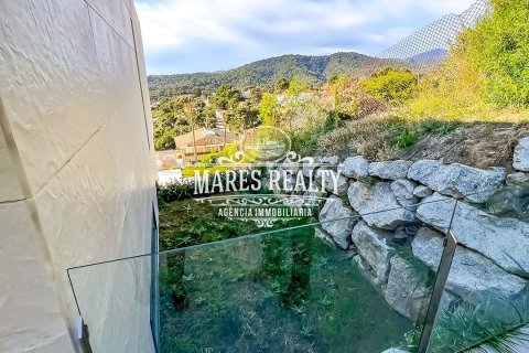 Villa de 4 dormitorios en venta en Santa Susanna, Barcelona, Cataluña, Spain № 1031 - foto 9