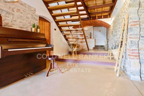 12 bedrooms house for sale in Girona, Catalonia, Spain № 5918 - photo 4