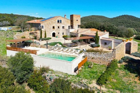 12 bedrooms house for sale in Girona, Catalonia, Spain № 5918