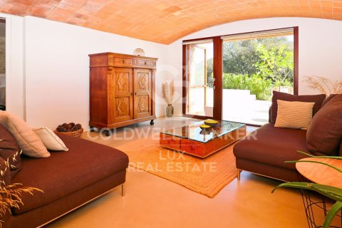 12 bedrooms house for sale in Girona, Catalonia, Spain № 5918 - photo 19