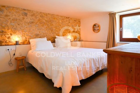 12 bedrooms house for sale in Girona, Catalonia, Spain № 5918 - photo 18