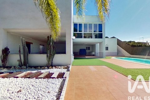 4 bedrooms house for sale in Roda de Berà, Tarragona, Catalonia, Spain № 4688 - photo 4