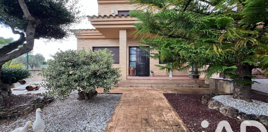 5 bedrooms house for sale in Roquetes, Tarragona, Catalonia, Spain № 4692