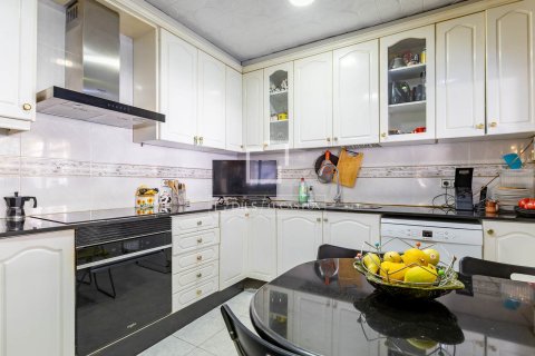 5 chambres villa à vendre à Castelldefels, Barcelona, Catalonia, Spain № 4098 - photo 6