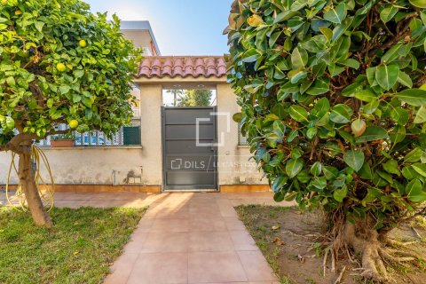 5 chambres villa à vendre à Castelldefels, Barcelona, Catalonia, Spain № 4098 - photo 3