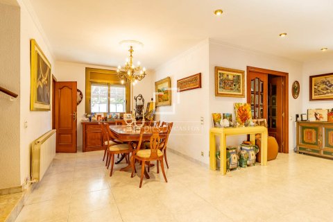 5 chambres villa à vendre à Castelldefels, Barcelona, Catalonia, Spain № 4098 - photo 12