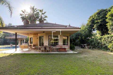 Villa de 6 dormitorios en venta en Sitges, Barcelona, Cataluña, Spain № 4096 - foto 29