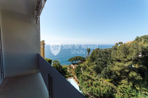 4 bedrooms house for sale in Lloret de Mar, Girona, Catalonia, Spain № 6741 - photo 8