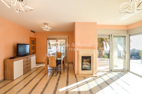 3 bedrooms house for sale in Lloret de Mar, Girona, Catalonia, Spain № 6744 - photo 5