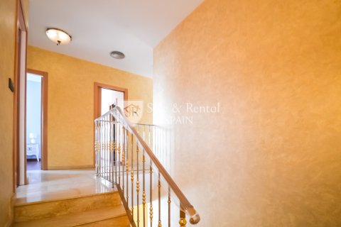 3 bedrooms house for sale in Lloret de Mar, Girona, Catalonia, Spain № 6744 - photo 21