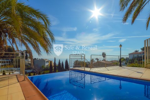3 bedrooms house for sale in Lloret de Mar, Girona, Catalonia, Spain № 6744 - photo 19