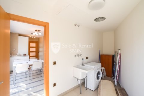 3 bedrooms house for sale in Lloret de Mar, Girona, Catalonia, Spain № 6744 - photo 14