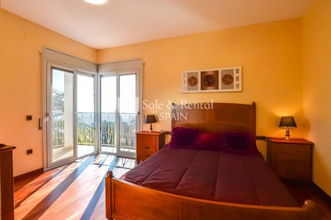 3 bedrooms house for sale in Lloret de Mar, Girona, Catalonia, Spain № 6744 - photo 28